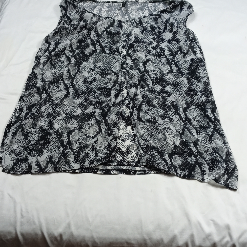 Forever Jade XL womens sleeveless layered blouse